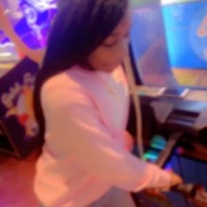 Meet your Posher, Anya